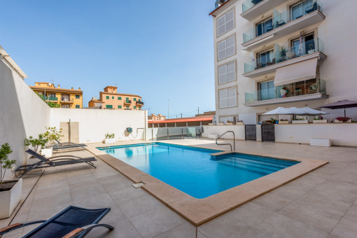 Piscina comunitaria