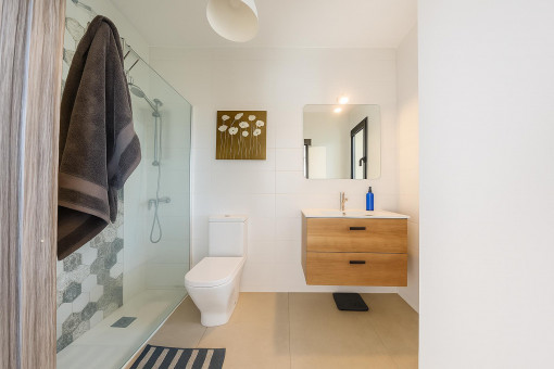  Primer baño