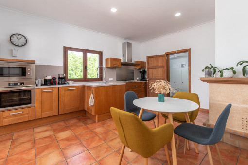 Cocina con comedor