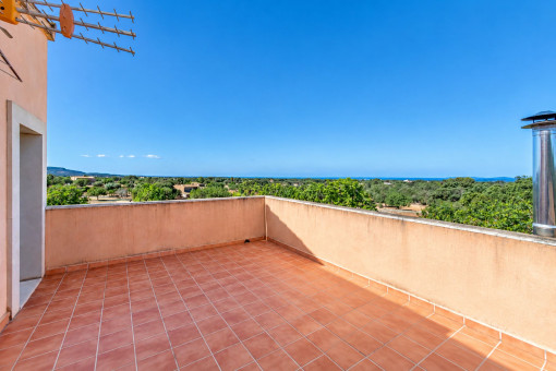 Terraza con vistas hasta Cabrera