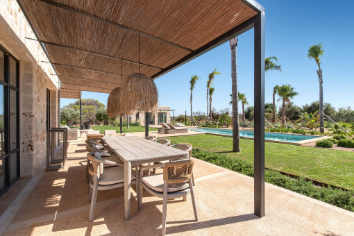 Terraza con sombra