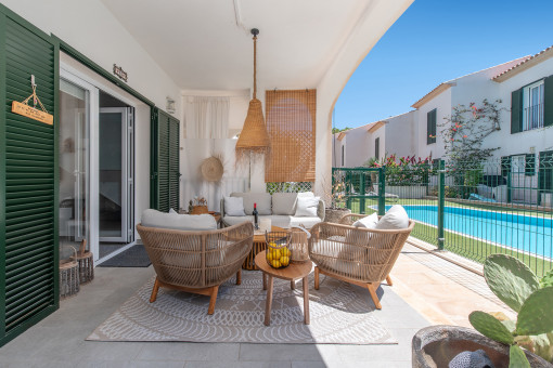 Precioso piso duplex en un complejo frente al mar en Cala Santanyi
