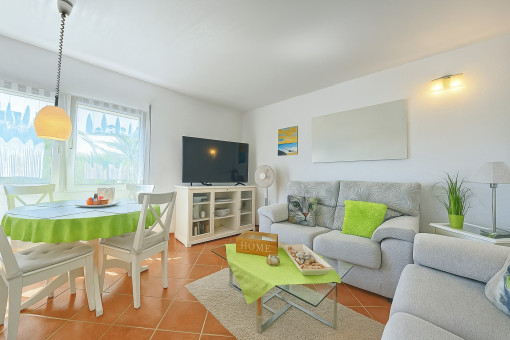 Sala de estar y comedor