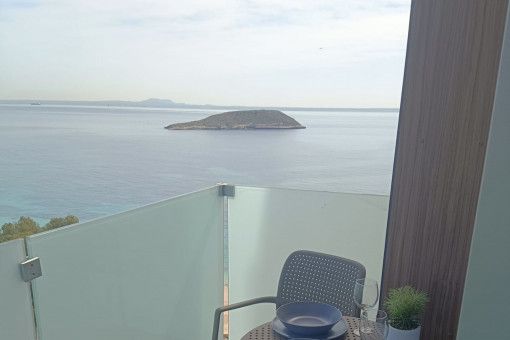 Balcón con vistas al mar