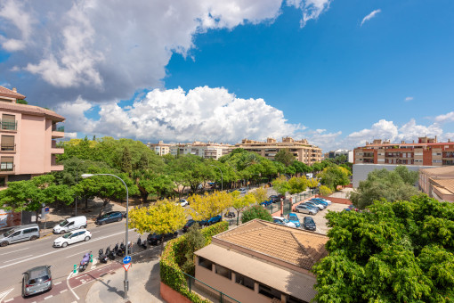 Piso cerca del centro con parking y terraza en Palma
