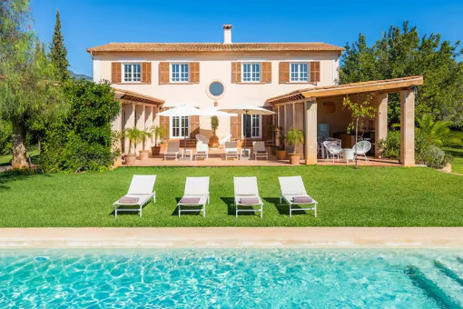 Encantadora villa con vistas panorámicas