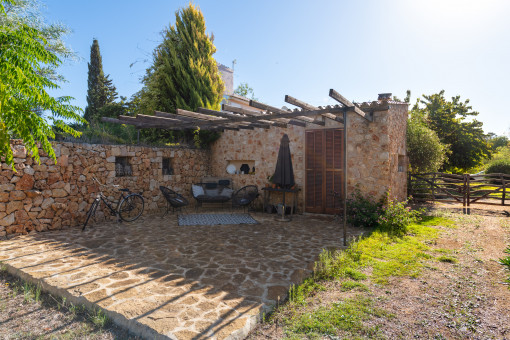 Apartamento de invitados independiente con terraza propia