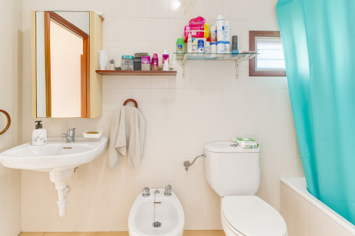 Baño de la planta superior