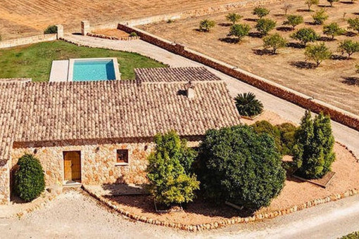 Casa de huéspedes separada con piscina