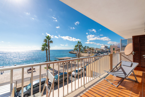 Balcón con vistas al mar