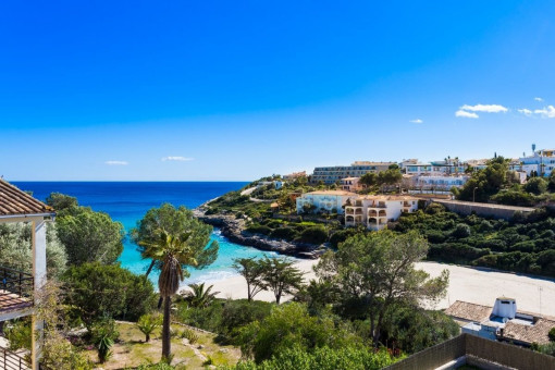 Exclusiva situación al lado del mar