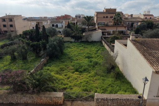 Entorno con arquitectura tradicional y distancias cortas a pie
