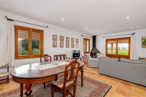 Acogedora zona de salón-comedor