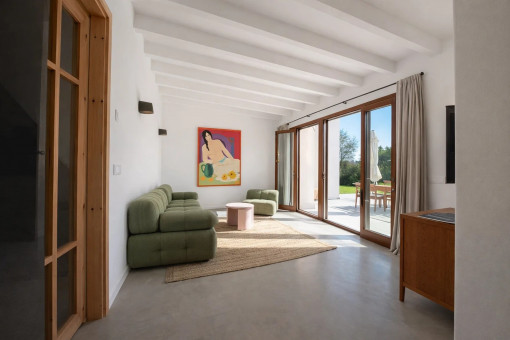 Salón con salida a la terraza