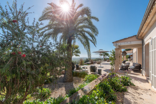 Zona de jardin con vistas espectaculares