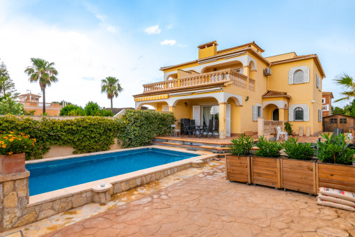 Adosado bonito coin piscina en Bahia Azul