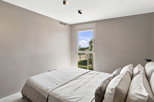 Dormitorio con vistas 