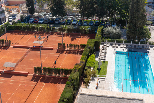 Vistas a la pista de tenis