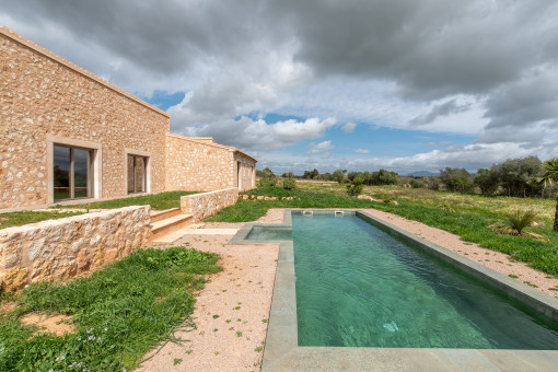 Piscina con auga salada