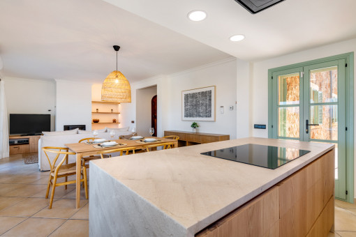 Salón-comedor de concepto abierto