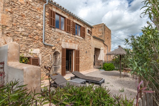 Edificacion con dos apartamentos