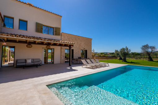 Terraza de la piscina