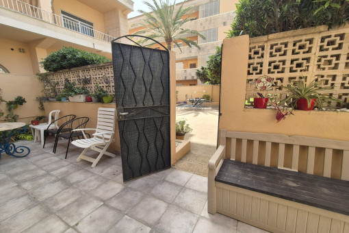 Acceso directo a la zona de piscina comunitaria