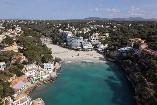 La playa de Cala Santanyí está a pocos metros de distancia