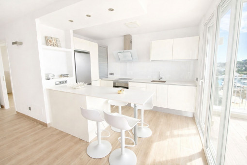 Cocina y sala de estar