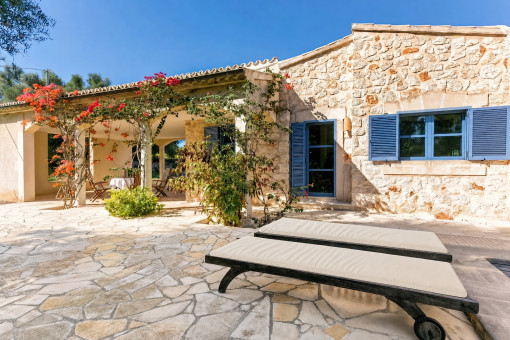 Terraza espaciosa para tomar el sol