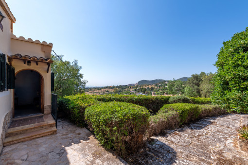 Jardín con vistas