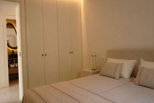 Segundo dormitorio con cama doble