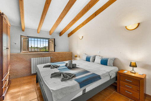 Primer dormitorio en la planta superior